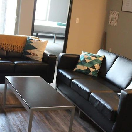 Spacious 2Br Suite Plus Patio Near Iowa State エームズ エクステリア 写真